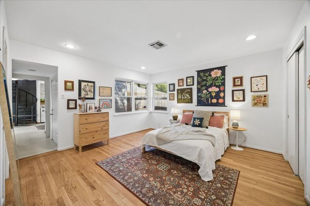 5726 Stillbrooke Drive, Houston, TX 77096