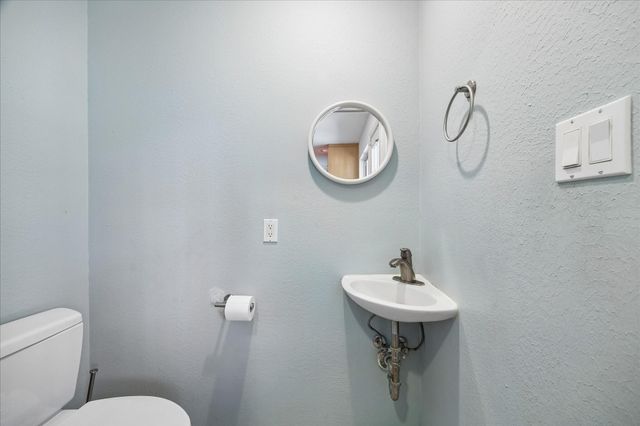 5726 Stillbrooke Drive, Houston, TX 77096