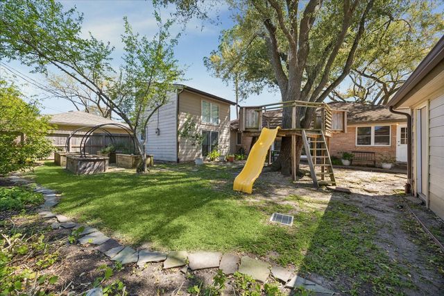 5726 Stillbrooke Drive, Houston, TX 77096