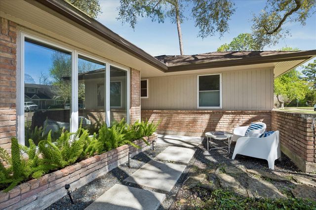 5726 Stillbrooke Drive, Houston, TX 77096