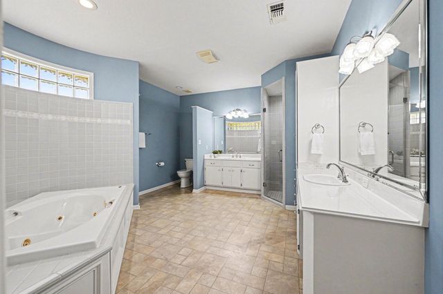 3913 County Road 106, Bay City, TX 77414