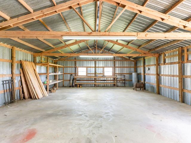 3913 County Road 106, Bay City, TX 77414