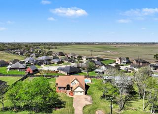 3913 County Road 106, Bay City, TX 77414