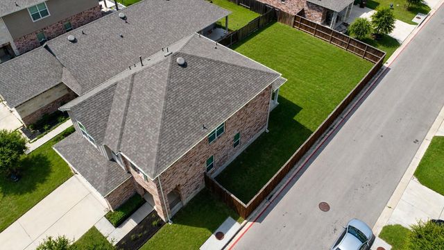 521 Lady Swiss LN, Hutto, TX 78634