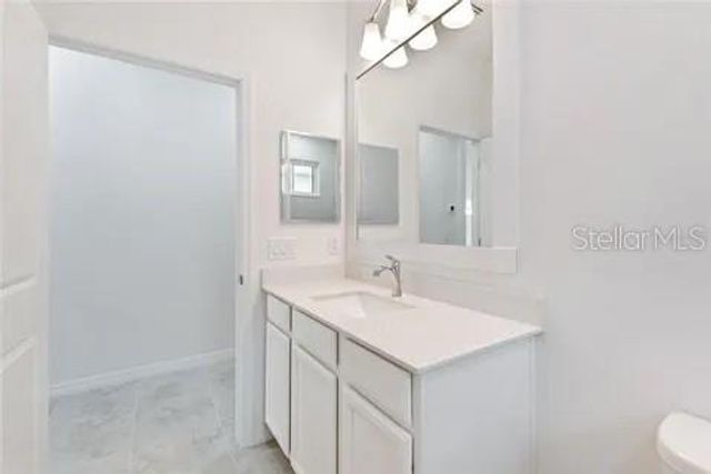 8113 STERNWAY ROAD, Sarasota, FL 34240