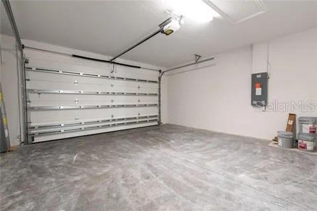 8113 STERNWAY ROAD, Sarasota, FL 34240