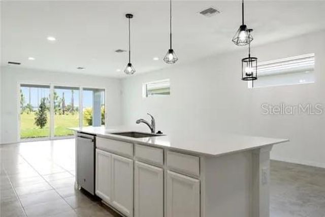 8113 STERNWAY ROAD, Sarasota, FL 34240