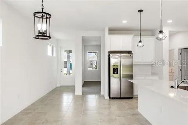 8113 STERNWAY ROAD, Sarasota, FL 34240