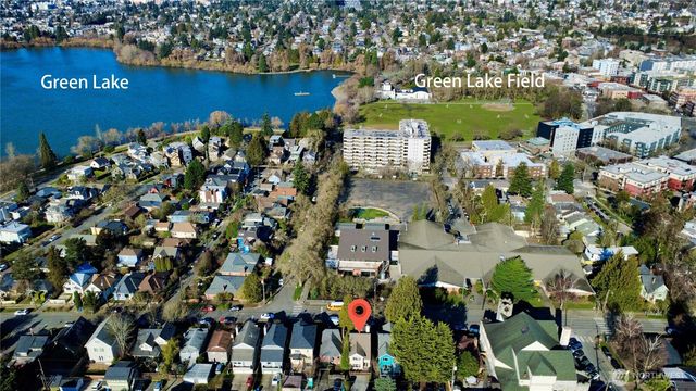 2401 N 65th Street, Seattle, WA 98103