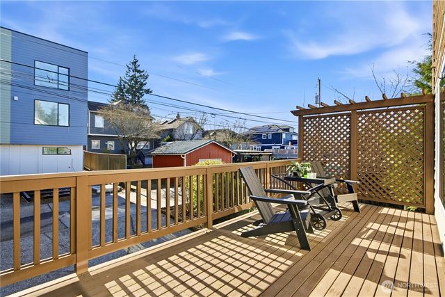 2401 N 65th Street, Seattle, WA 98103