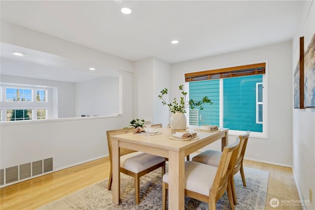 2401 N 65th Street, Seattle, WA 98103