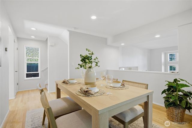 2401 N 65th Street, Seattle, WA 98103