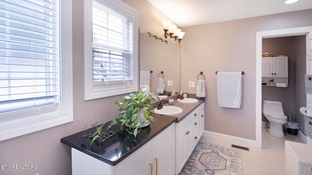 136 Thoroughbred Drive, Cleveland, TN 37312