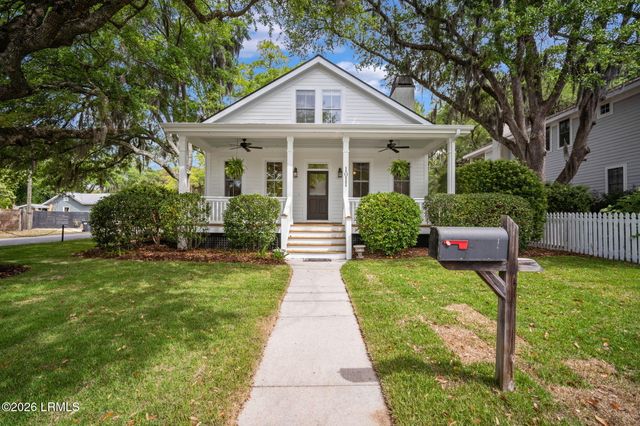 1011 Calhoun Street, Beaufort, SC 29902