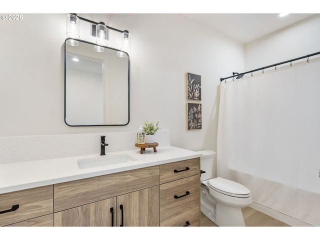 16705 Ne 38TH Ave, Vancouver, WA 98686