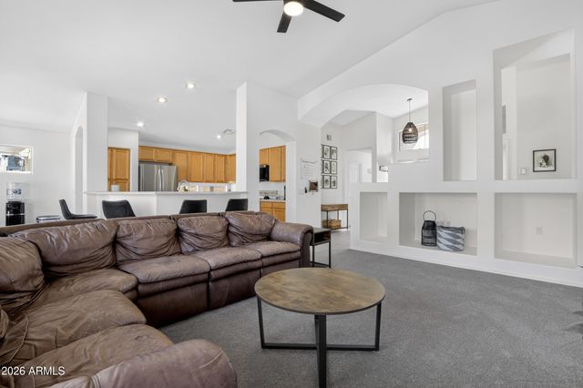 10214 E OLLA Avenue, Mesa, AZ 85212