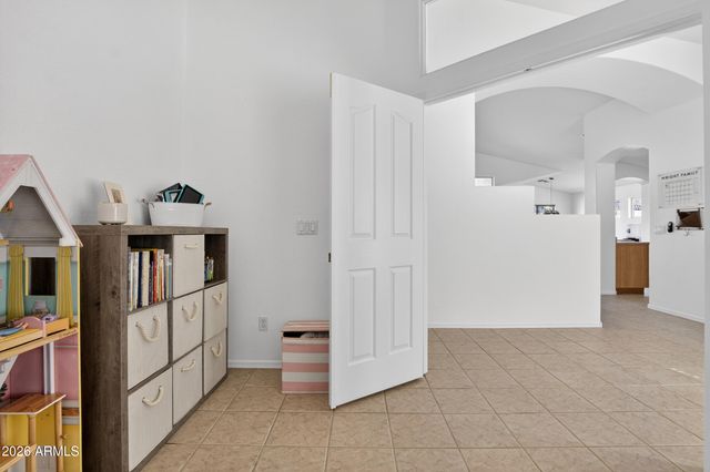 10214 E OLLA Avenue, Mesa, AZ 85212