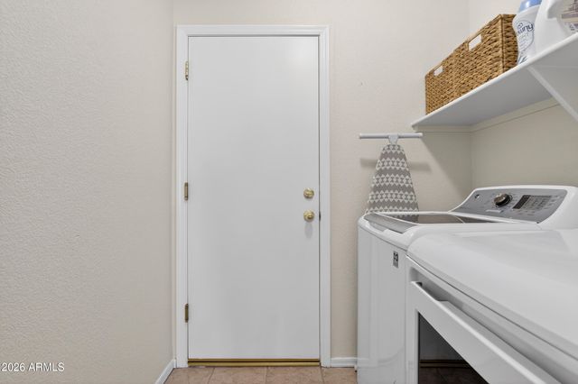 10214 E OLLA Avenue, Mesa, AZ 85212