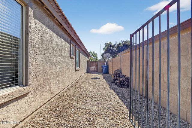 10214 E OLLA Avenue, Mesa, AZ 85212