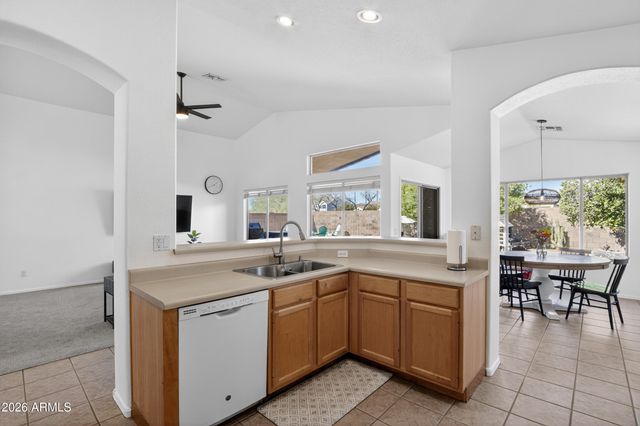 10214 E OLLA Avenue, Mesa, AZ 85212