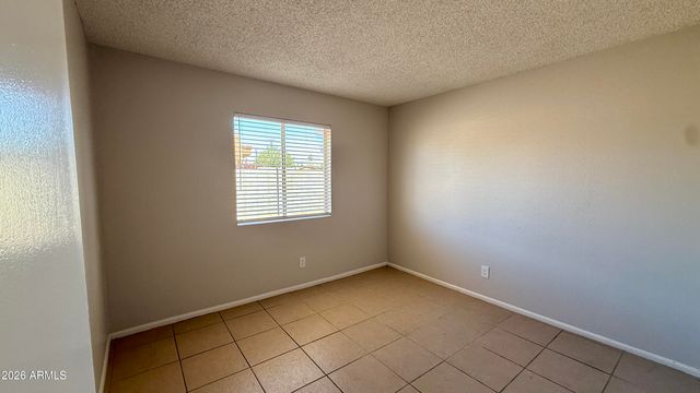 4502 W EDGEMONT Avenue, Phoenix, AZ 85035
