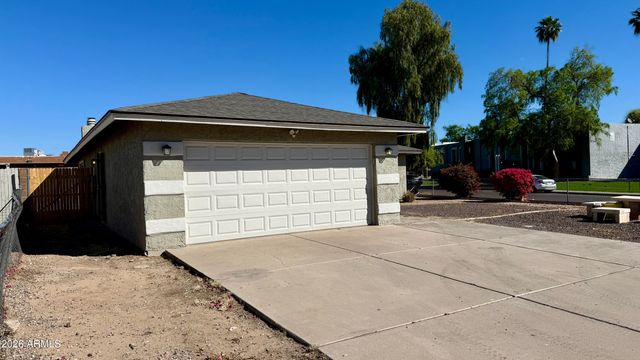 4502 W EDGEMONT Avenue, Phoenix, AZ 85035