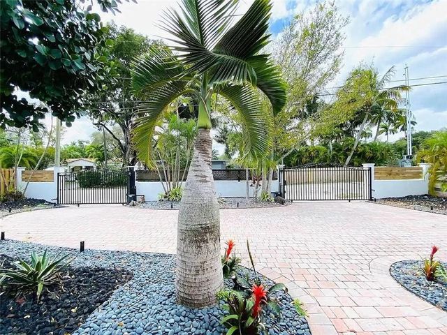 530 SW 11th Avenue, Fort Lauderdale, FL 33312