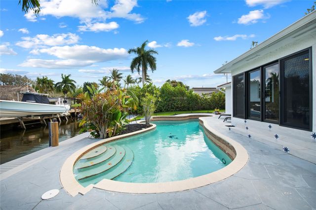 530 SW 11th Avenue, Fort Lauderdale, FL 33312