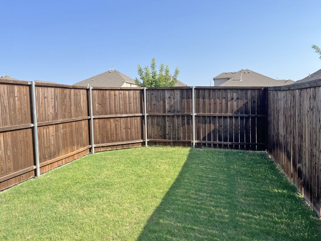 1117 Milfoil Drive, Justin, TX 76247 — photo 5