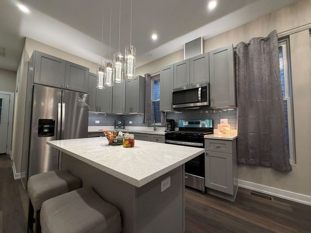 6405 S Paulina Street, Chicago, IL 60636