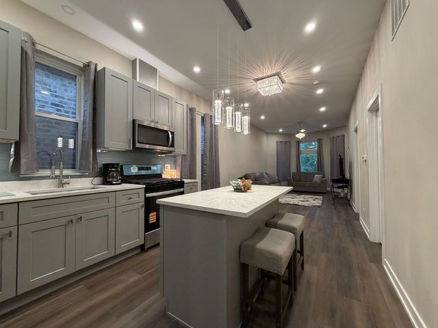 6405 S Paulina Street, Chicago, IL 60636