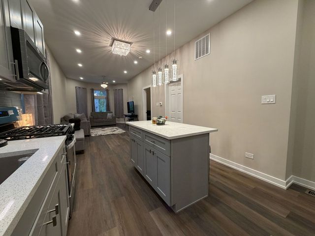 6405 S Paulina Street, Chicago, IL 60636