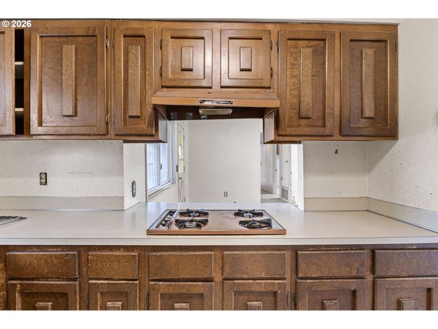 531 Nw HARRISON St, Canyonville, OR 97417