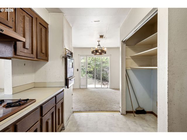 531 Nw HARRISON St, Canyonville, OR 97417