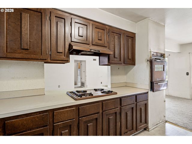 531 Nw HARRISON St, Canyonville, OR 97417