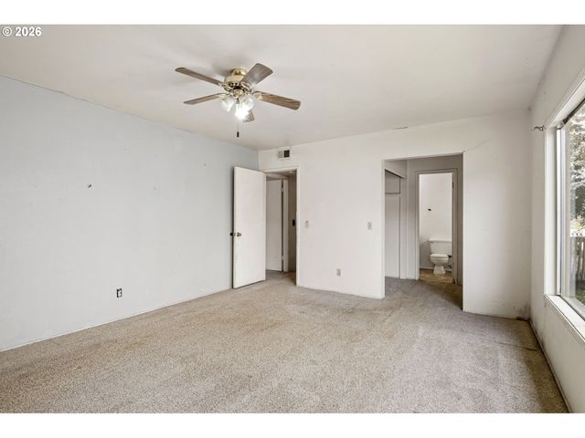 531 Nw HARRISON St, Canyonville, OR 97417