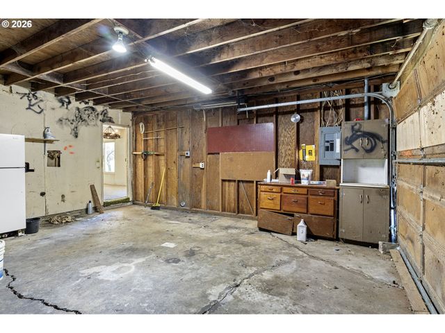 531 Nw HARRISON St, Canyonville, OR 97417