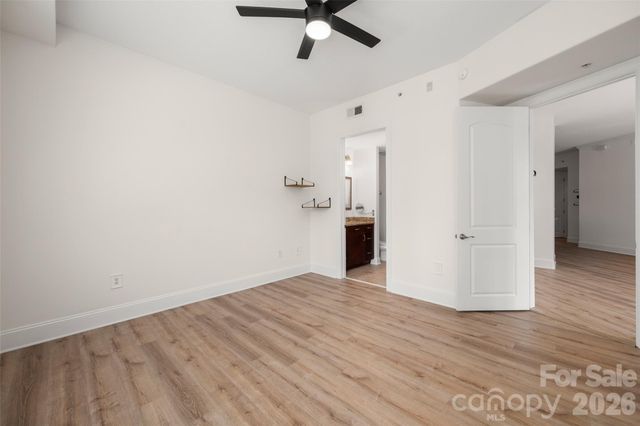 4620 Piedmont Row Drive 304, Charlotte, NC 28210