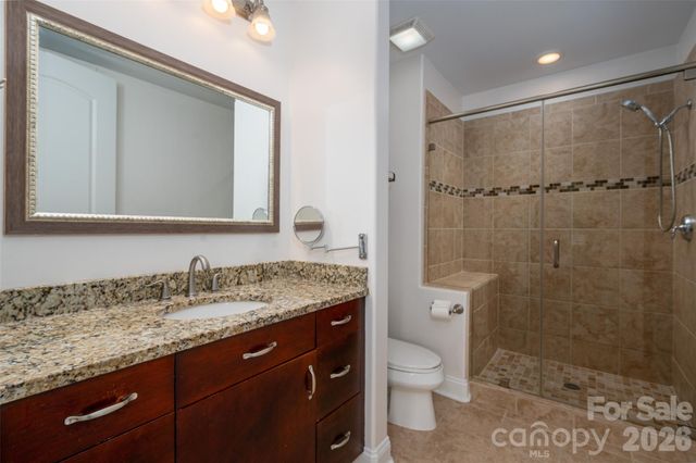 4620 Piedmont Row Drive 304, Charlotte, NC 28210