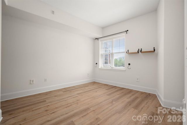 4620 Piedmont Row Drive 304, Charlotte, NC 28210