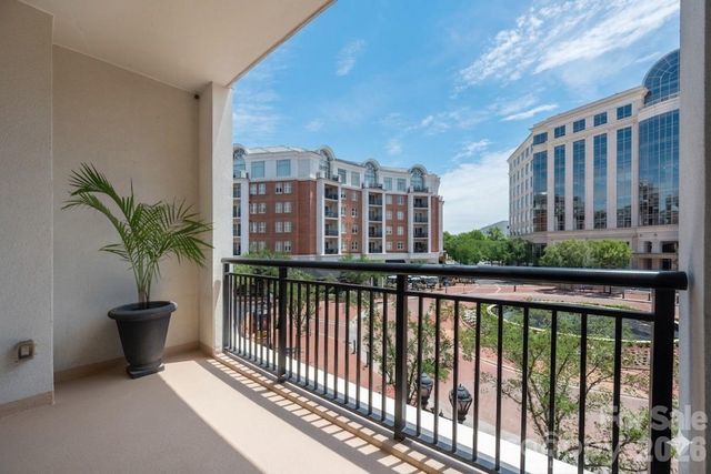 4620 Piedmont Row Drive 304, Charlotte, NC 28210