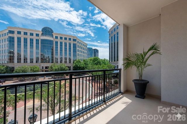 4620 Piedmont Row Drive 304, Charlotte, NC 28210