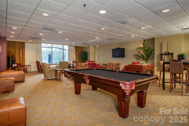 4620 Piedmont Row Drive 304, Charlotte, NC 28210