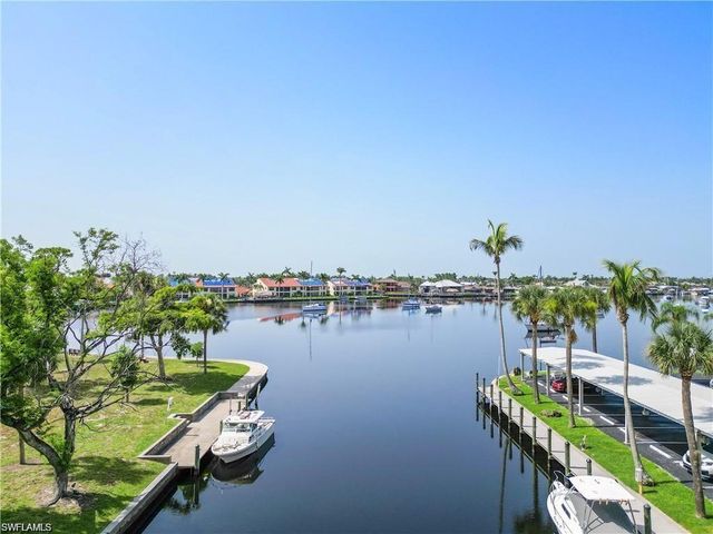 4803 Sunset CT # 106, Cape Coral, FL 33904