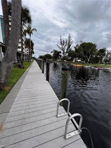 4803 Sunset CT # 106, Cape Coral, FL 33904