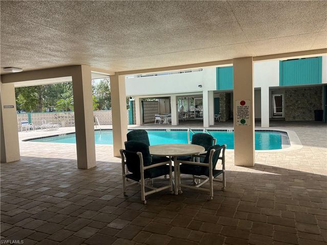 4803 Sunset CT # 106, Cape Coral, FL 33904