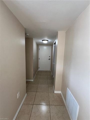 4803 Sunset CT # 106, Cape Coral, FL 33904