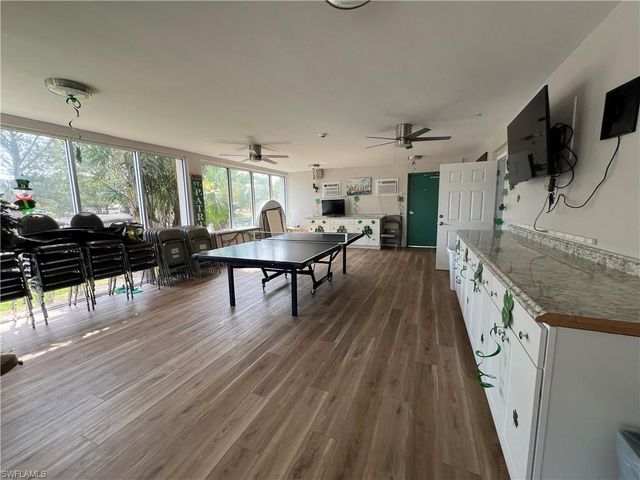 4803 Sunset CT # 106, Cape Coral, FL 33904