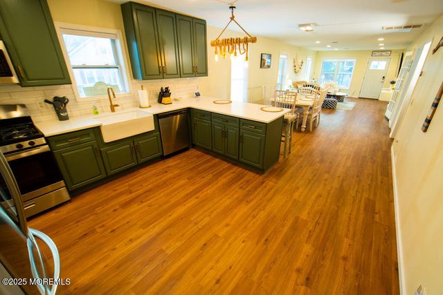 28 Central Avenue, Point Pleasant Beach, NJ 08742