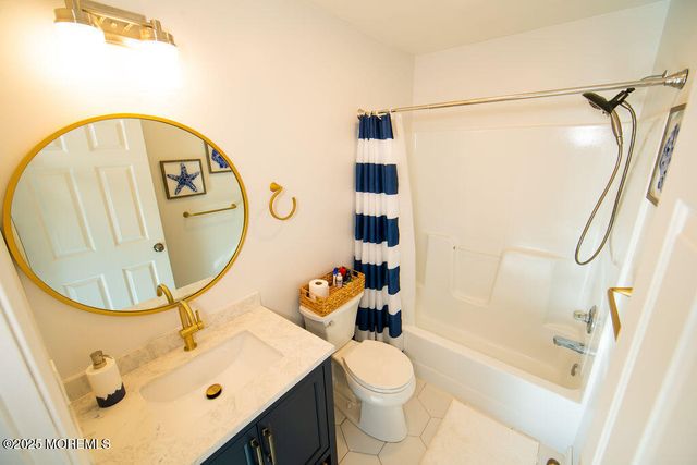 28 Central Avenue, Point Pleasant Beach, NJ 08742